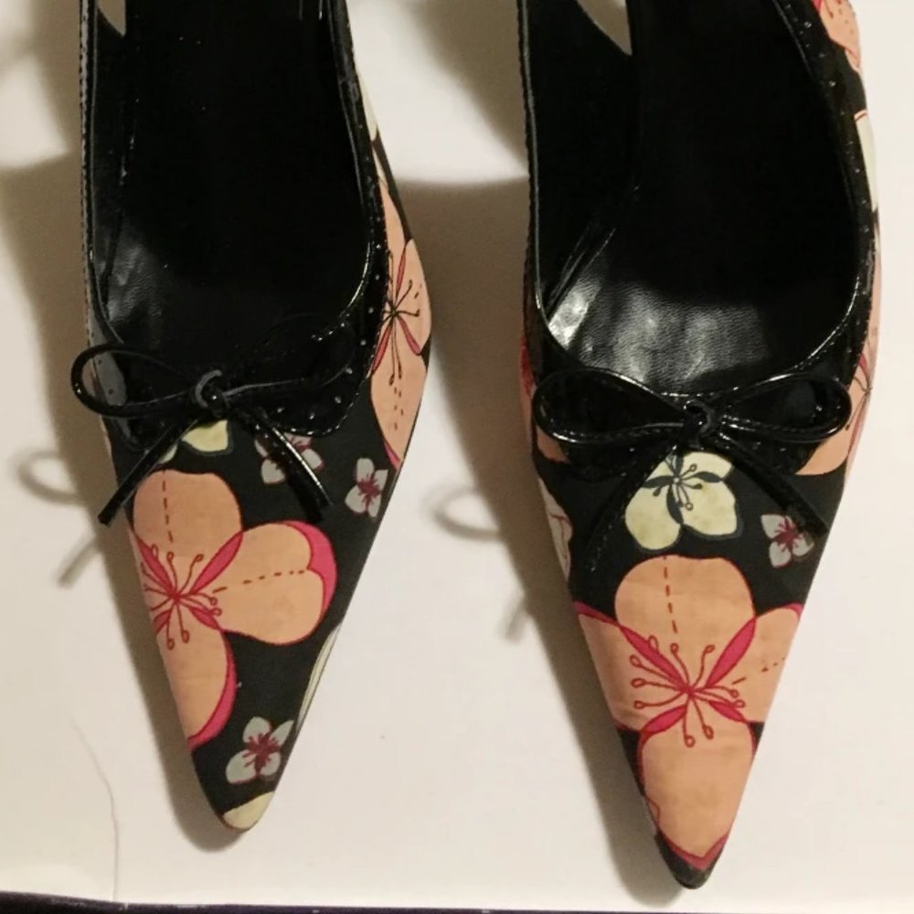 Enzo Angiolini - Black Pink Floral Print Sling Back Heels Size 9.5